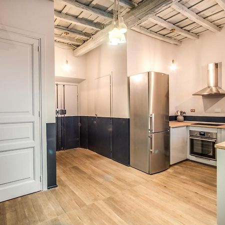 Stylish flat near Fori Imperiali ruins Appartamento Roma Esterno foto