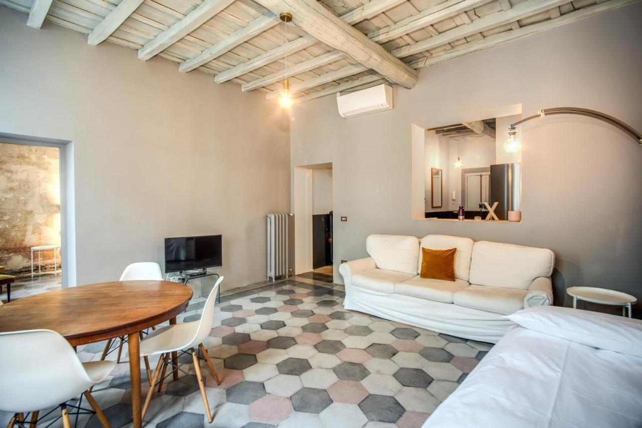 Stylish flat near Fori Imperiali ruins Appartamento Roma Esterno foto
