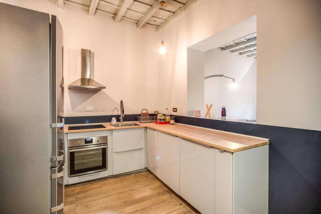 Stylish flat near Fori Imperiali ruins Appartamento Roma Esterno foto