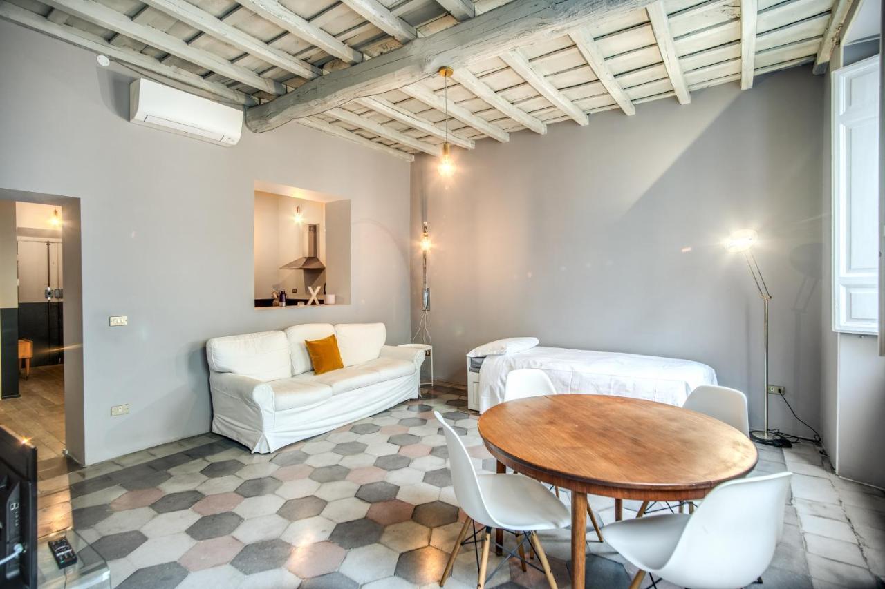 Stylish flat near Fori Imperiali ruins Appartamento Roma Esterno foto