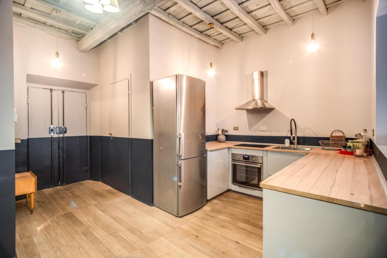 Stylish flat near Fori Imperiali ruins Appartamento Roma Esterno foto
