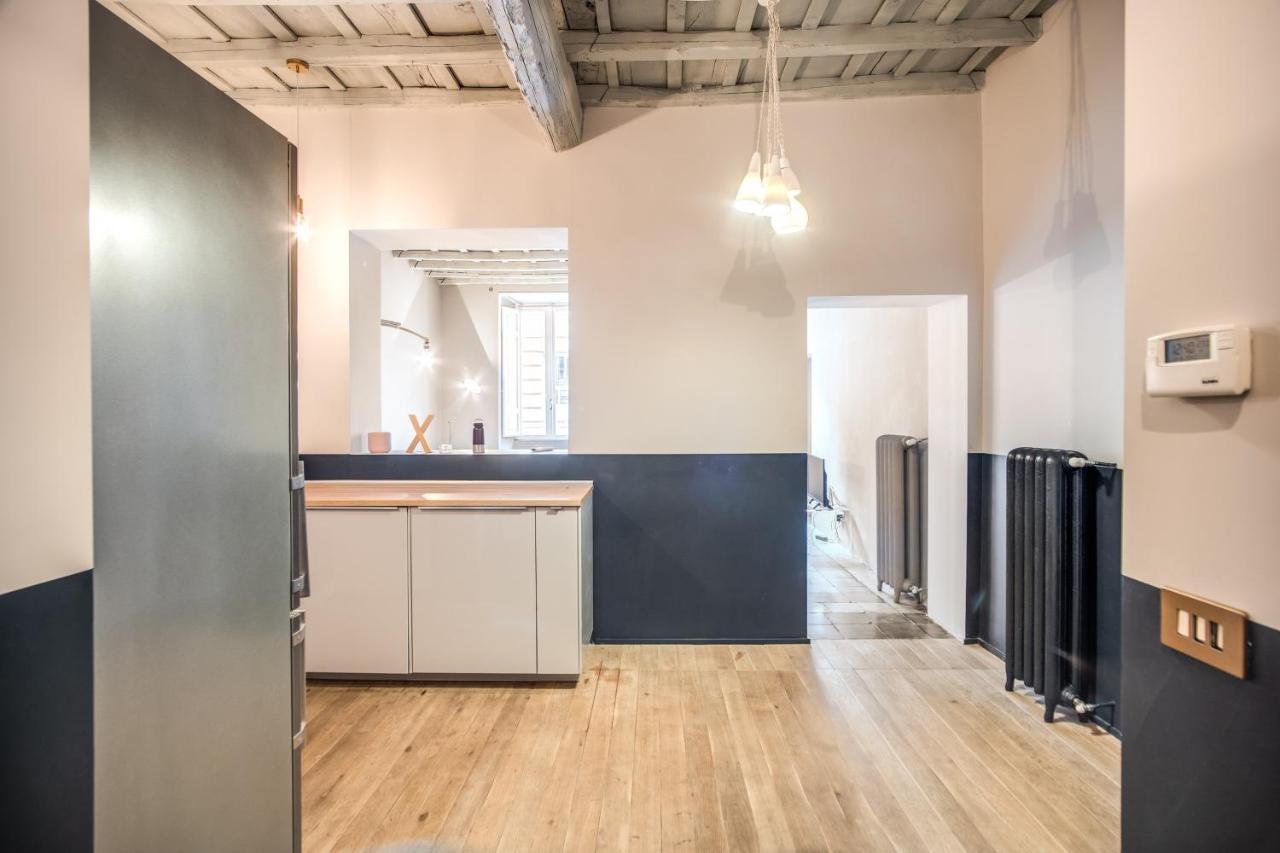 Stylish flat near Fori Imperiali ruins Appartamento Roma Esterno foto